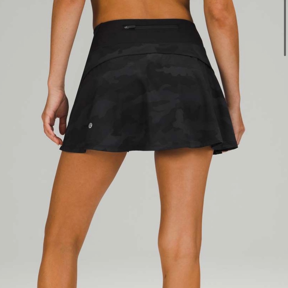 NEW!! Lululemon play off the pleats skirt Camo size 6